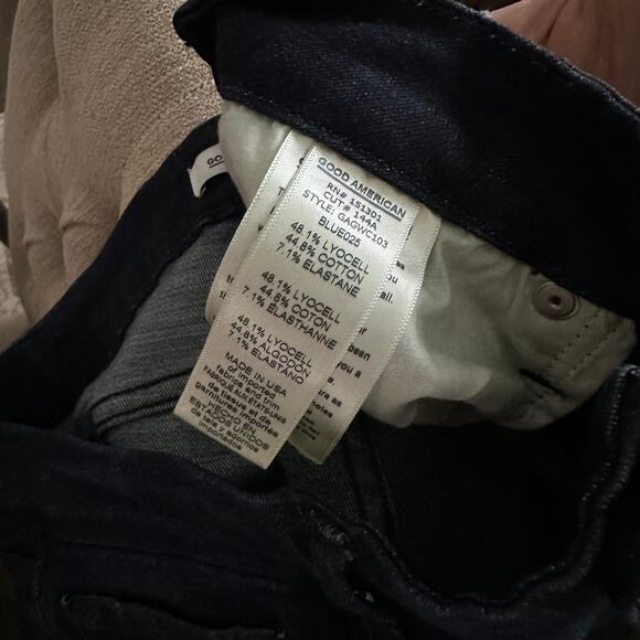 Good American Good Waist Crop Jeans 10/30 - Picture 7 of 7